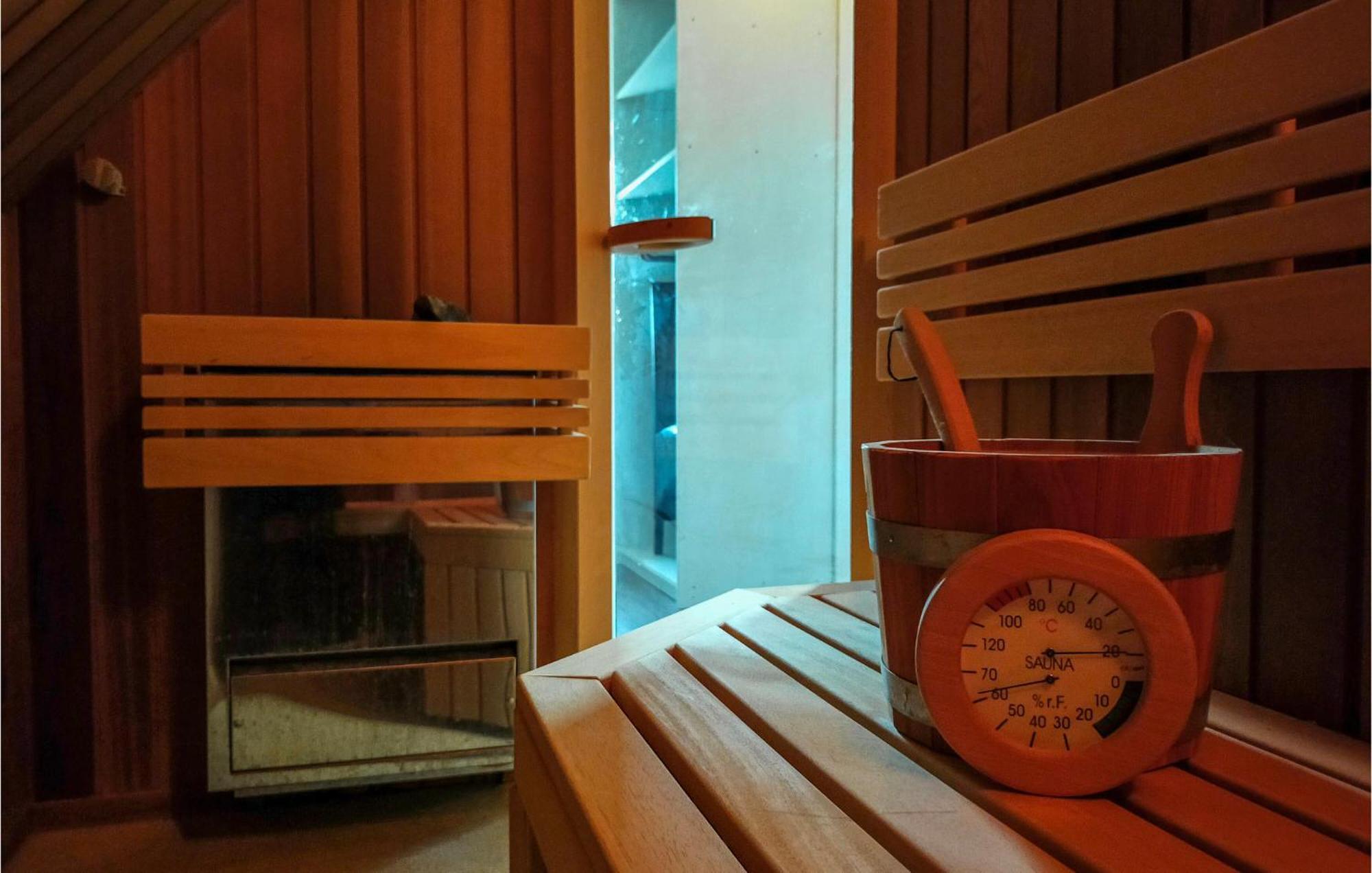 Beautiful Home In Delden With Sauna Екстериор снимка